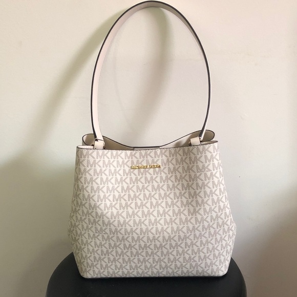 Michael Kors Handbags - Michael Kors Monogram Cream Shoulder Bag